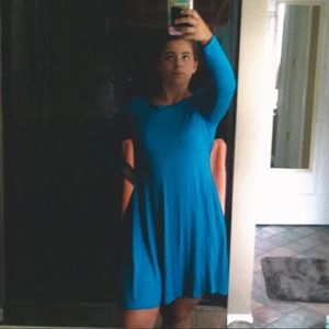 CREW NECK LONG SLEEVE DRESS WITH POCKETS